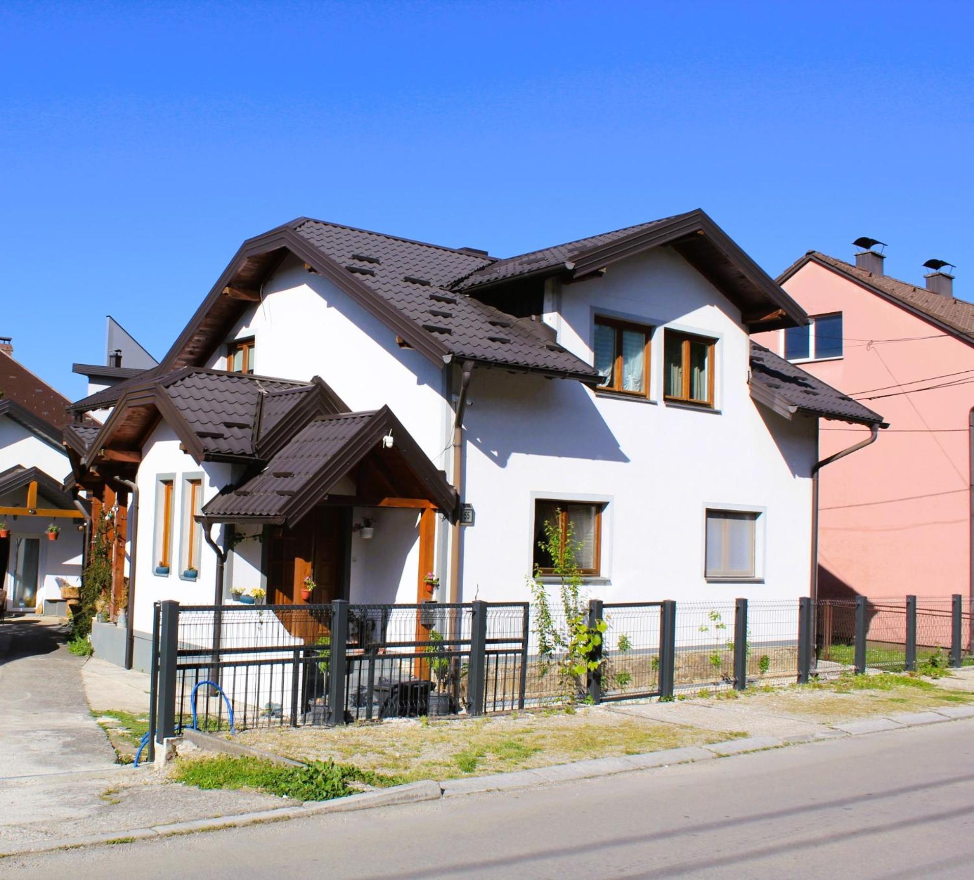 Svila